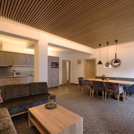 Arula Gmbh Apartamento Sankt Anton am Arlberg Exterior foto
